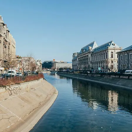 Διαμέρισμα Chic - Ferrari - Old Town *