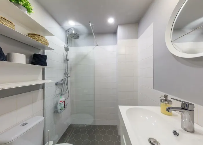 Chic - Ferrari - Old Town * Bukurešť