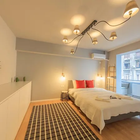 Appartement Chic - Ferrari - Old Town Boekarest
